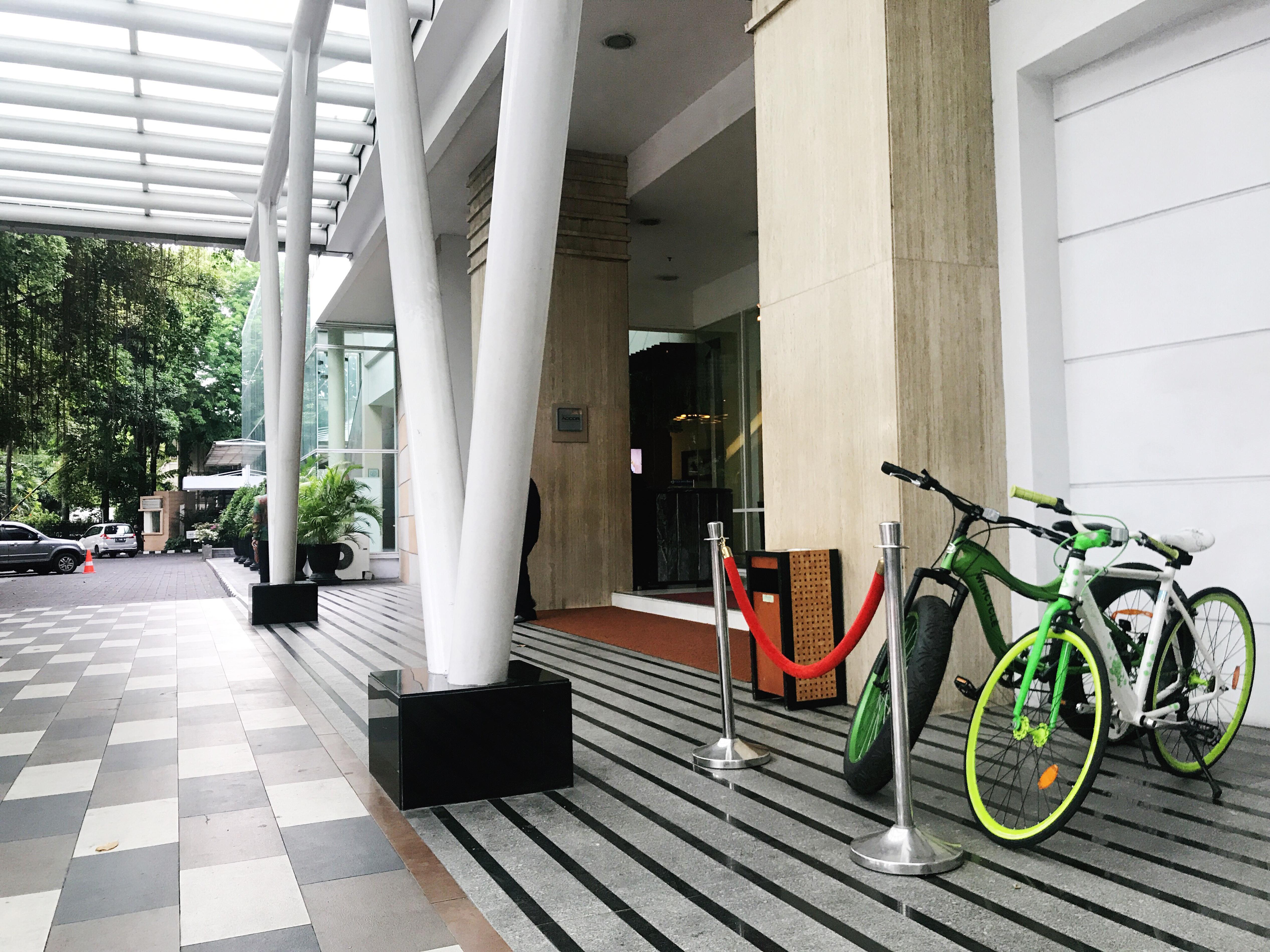 Mercure Surabaya Hotel Bagian luar foto